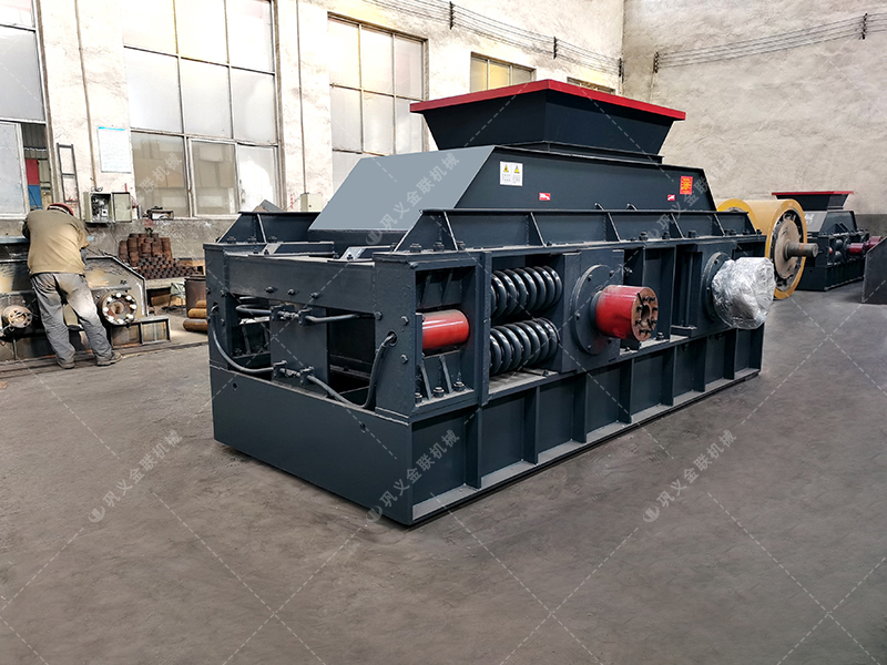 鵝卵石對(duì)輥破碎機(jī)介紹，為什么選擇金聯(lián)機(jī)械？