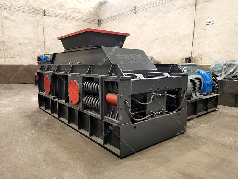 時產100噸瓜米石對輥制砂機有哪些型號？價格多少？