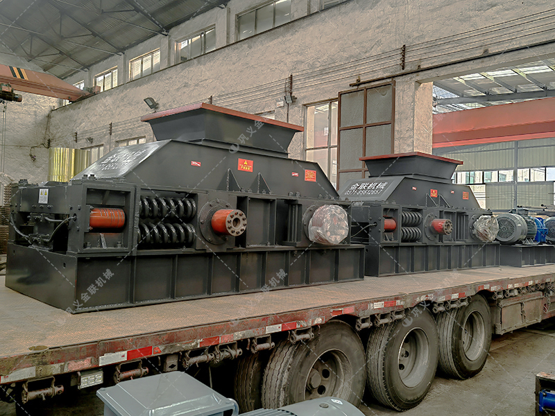 時產100噸瓜米石對輥制砂機有哪些型號？價格多少？